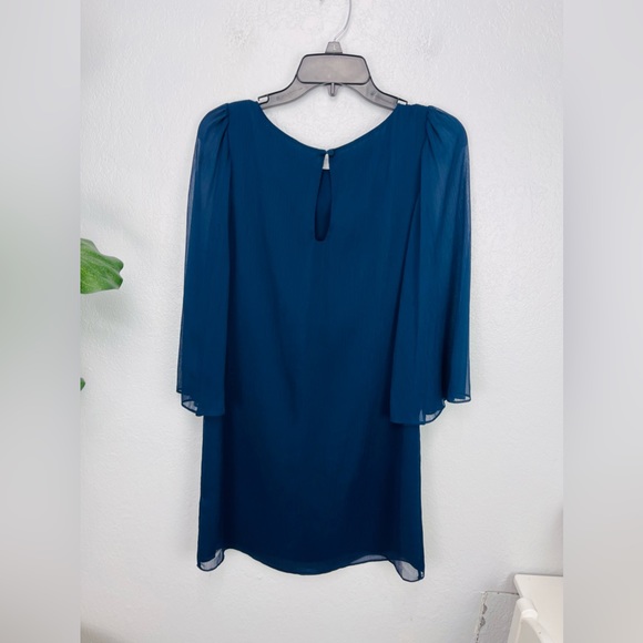 ALICE + OLIVIA Odette Flutter Sleeve Navy Blue Shift Dress - Picture 5 of 7